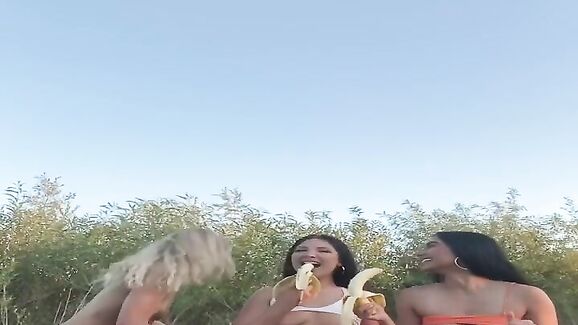 Livvalittle Outdoor Lesbian Fun Leaked