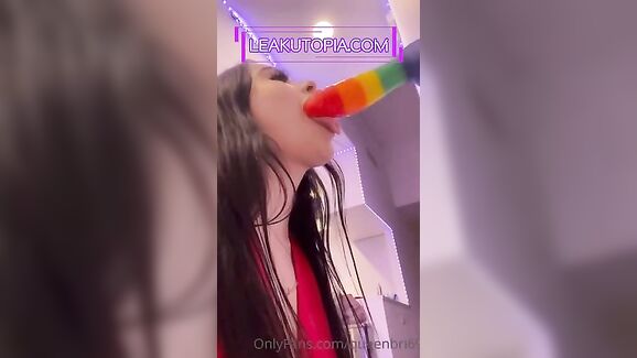 QueenBri69 Rainbow Dildo Blowjob Leaked